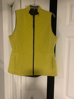 Quilted Sleeveless Zip Front Vest - Lime